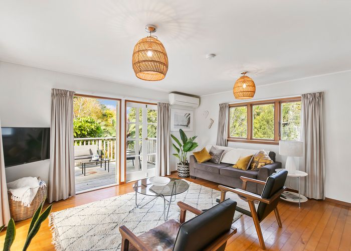  at 35 Lancaster Road, Beach Haven, Auckland