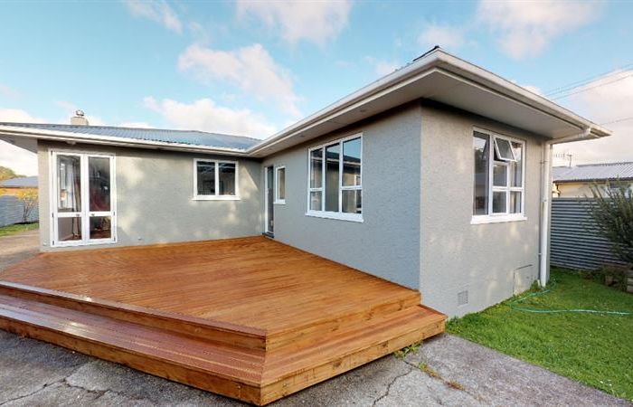  at 4 Eton Place, Terrace End, Palmerston North
