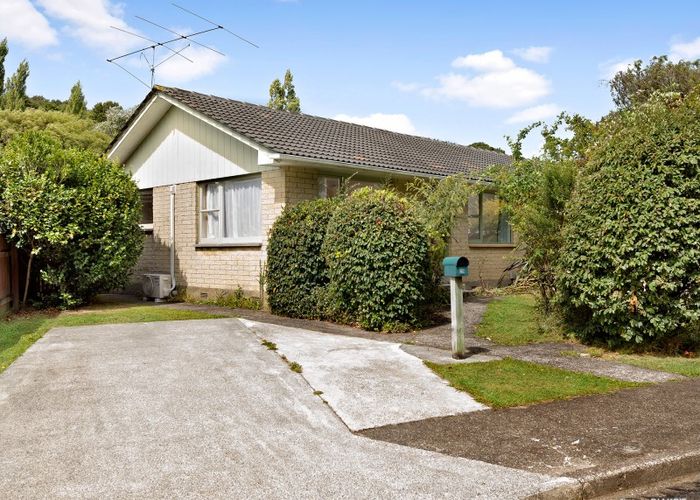  at 2/25 Deller Grove, Silverstream, Upper Hutt