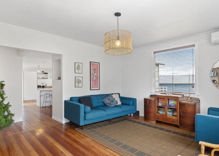  at 26 Brighton Street, Island Bay, Wellington