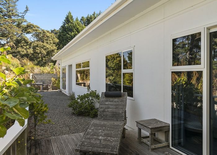  at 14 Avro Road, Blue Mountains, Upper Hutt