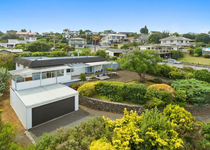  at 100 Omokoroa Road, Omokoroa