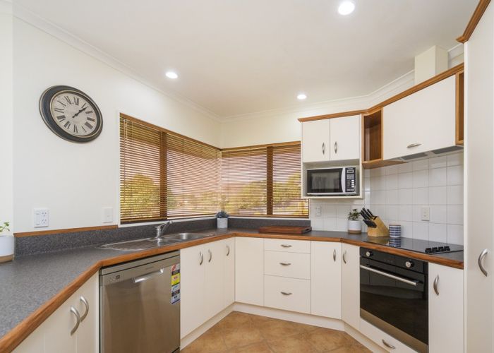  at 28 Greenwood Place, Fitzherbert, Palmerston North