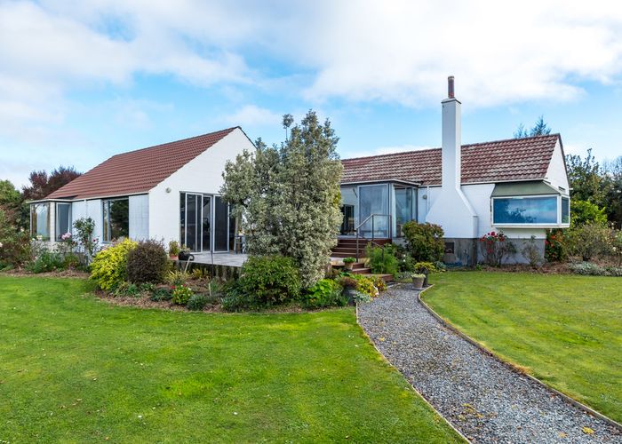  at 67 Ribbonwood Road, Geraldine Downs