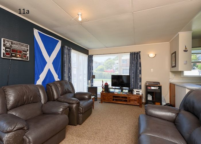  at 11A Oswald Crescent, Paparangi, Wellington