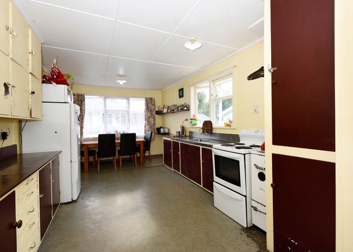  at 12 Kowhai Street, Tapawera