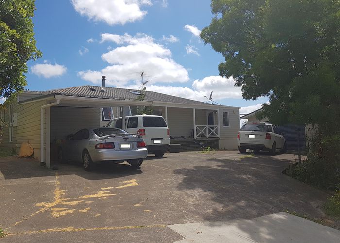  at 5 Taurikura Way, Fairview Heights, Auckland