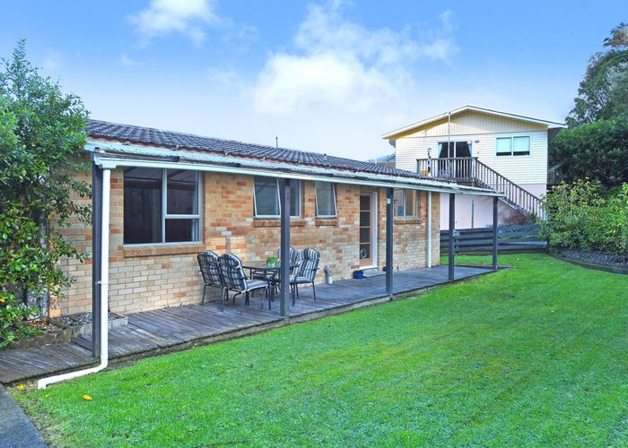  at 2/11 Lowry Crescent, Stokes Valley, Lower Hutt