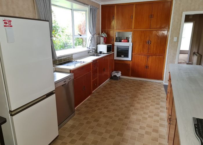  at 14 Golf Links Road, Carters Beach, Westport