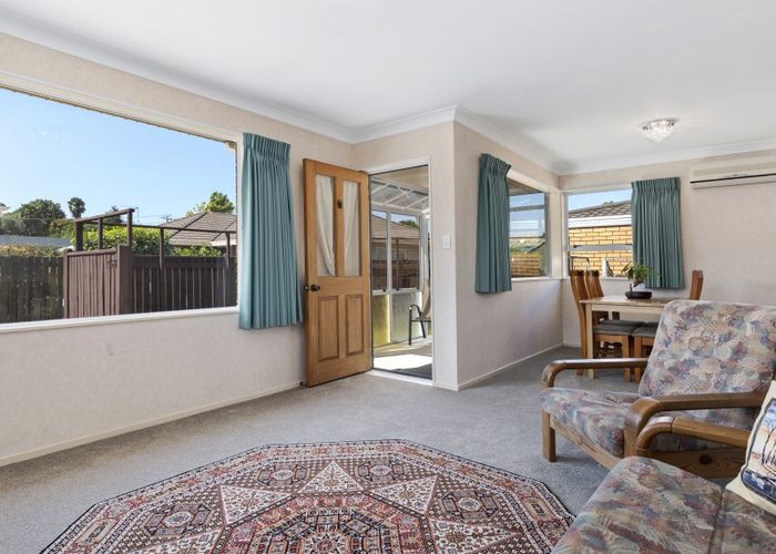  at 2/76 Mansels Road, Greerton, Tauranga