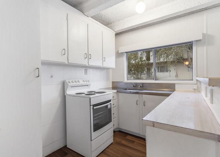  at 8/64 Grange Road, Mount Eden, Auckland