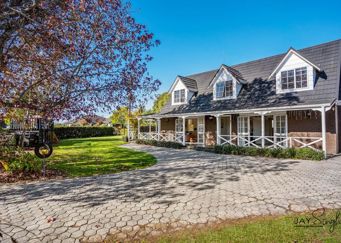  at 15 Hyde Road, Papakura