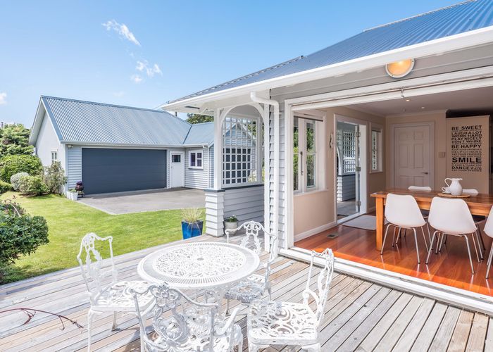  at 15 Falkirk Avenue, Seatoun, Wellington