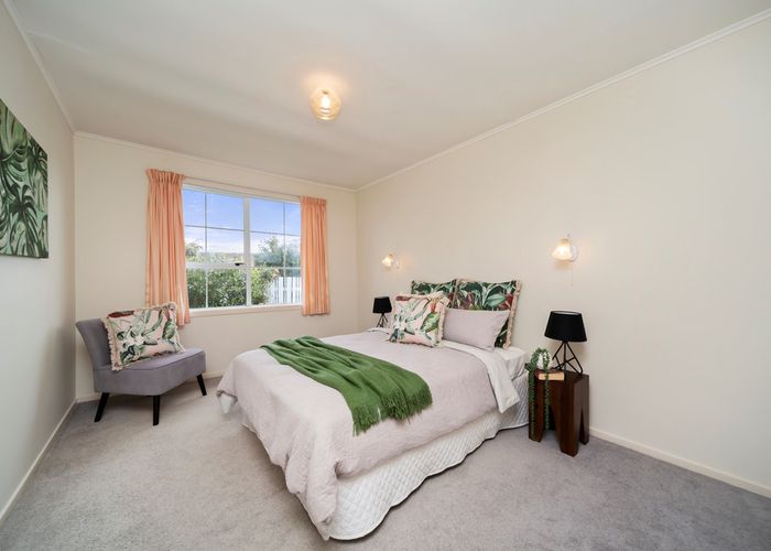  at 35 Wesley Avenue, Frankleigh Park, New Plymouth