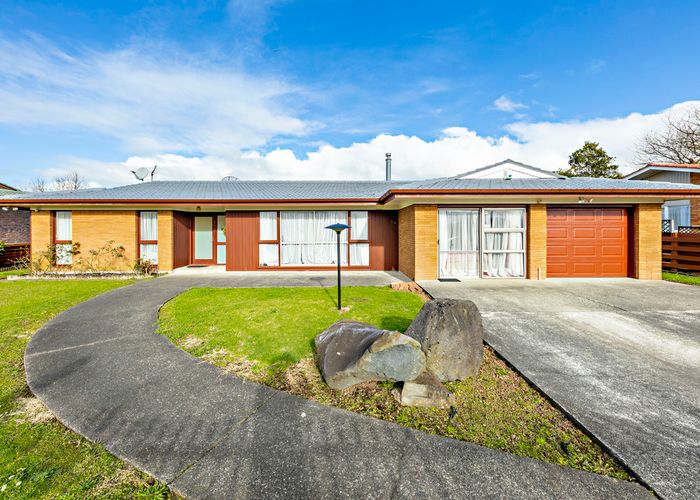  at 18 Park Estate Road, Rosehill, Papakura