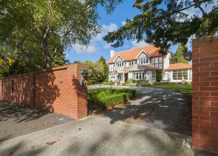  at 4 Golf Road, Heretaunga, Upper Hutt
