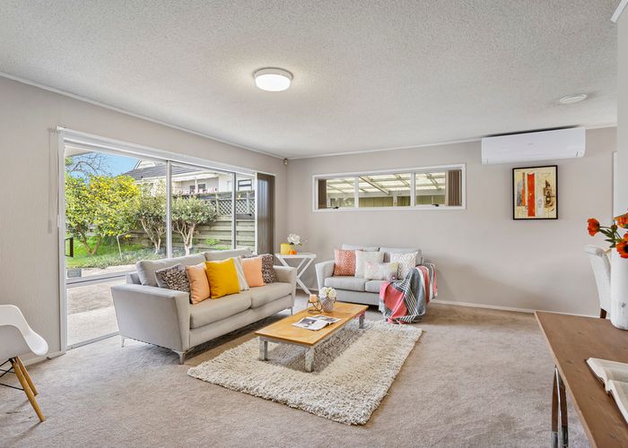  at 2/12 Park Estate Road, Rosehill, Papakura