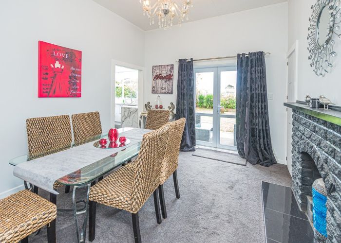  at 12 Carlton Avenue, Gonville, Whanganui
