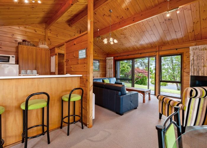  at 4 Boojum Dell, Kinloch, Taupō