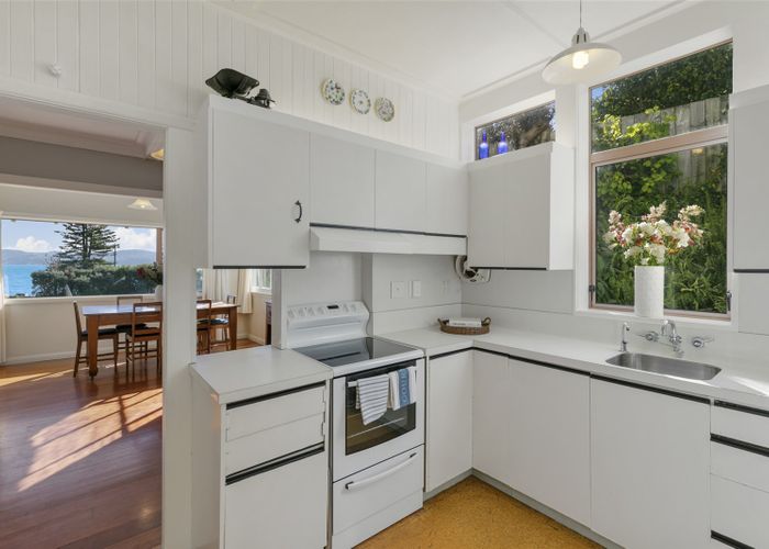  at 3 Tui Road, Days Bay, Lower Hutt
