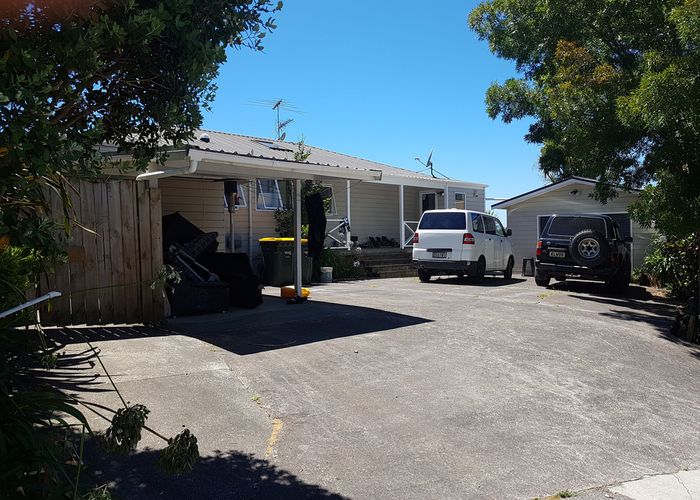  at 5 Taurikura Way, Fairview Heights, Auckland