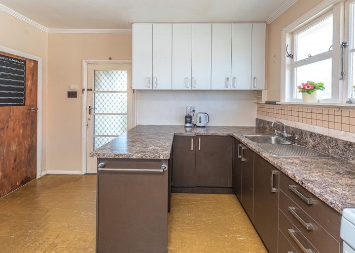  at 16 Lewis Avenue, Aramoho, Whanganui