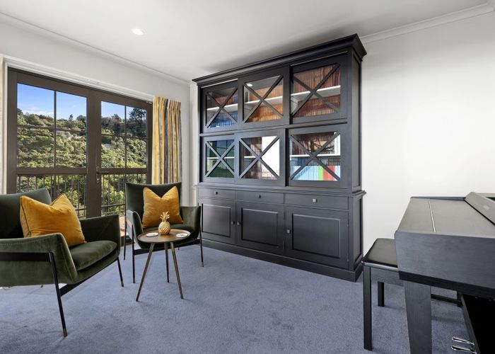  at 9 Oceanview Terrace, Tirohanga, Lower Hutt