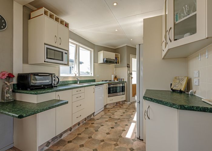  at 22 Rhodes Drive, Kelvin Grove, Palmerston North