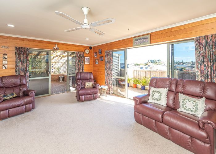  at 11 Gumtree Rise, Otamatea, Whanganui