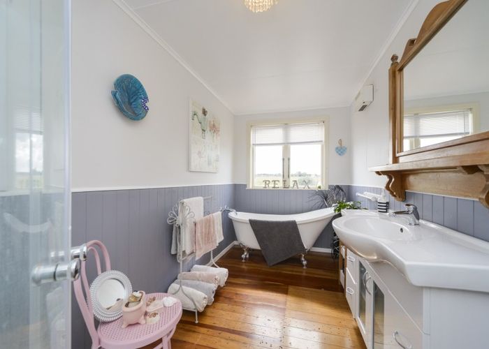 at 1032 Kimbolton Road, Feilding, Feilding