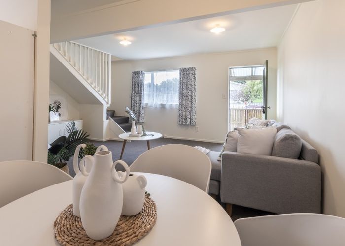  at 94B Rangituhi Crescent, Takapuwahia, Porirua