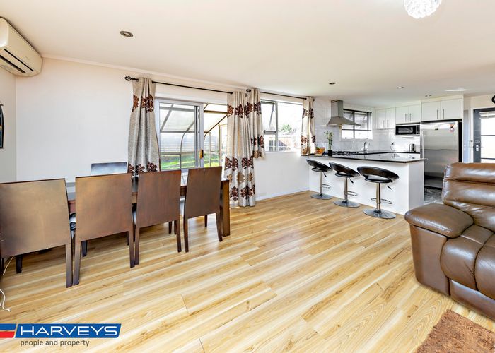  at 2/9 Abelia Place, Papatoetoe, Auckland