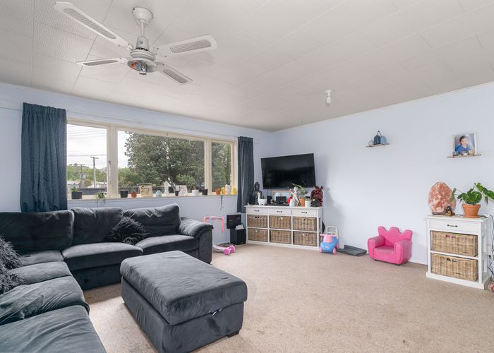  at 128 Oxford Street, Lansdowne, Masterton