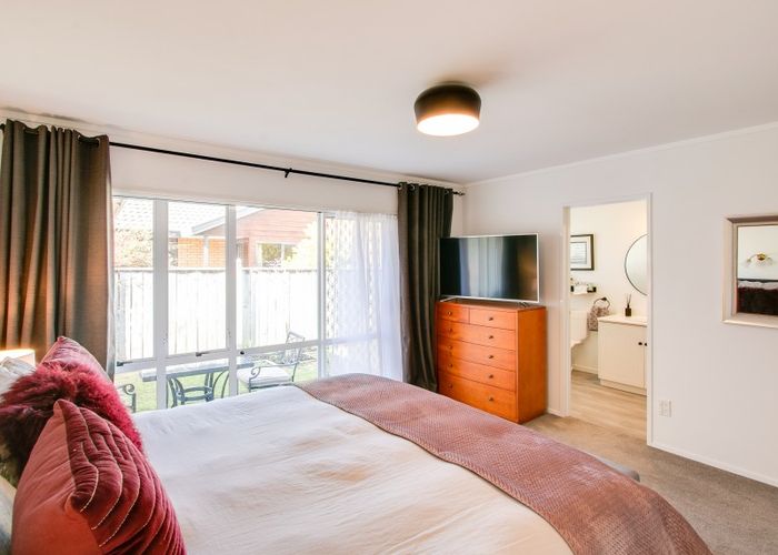  at 2 Fern Grove, Taradale, Napier