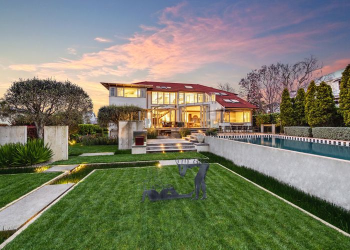  at 22 Bassett Road, Remuera, Auckland