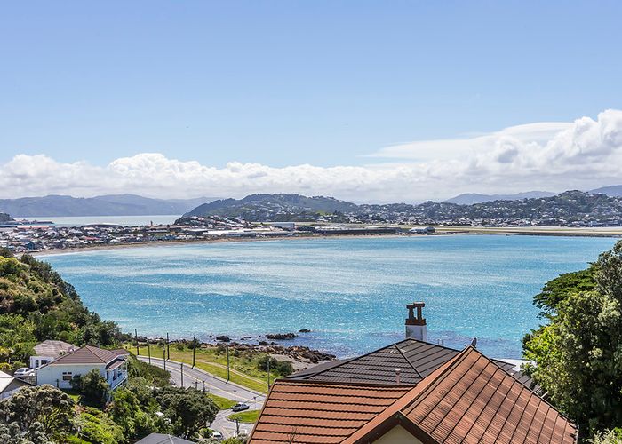  at 15A Hungerford Road, Lyall Bay, Wellington