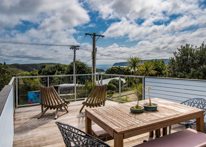 at 7 Tirowhanga Road, Paremata, Porirua