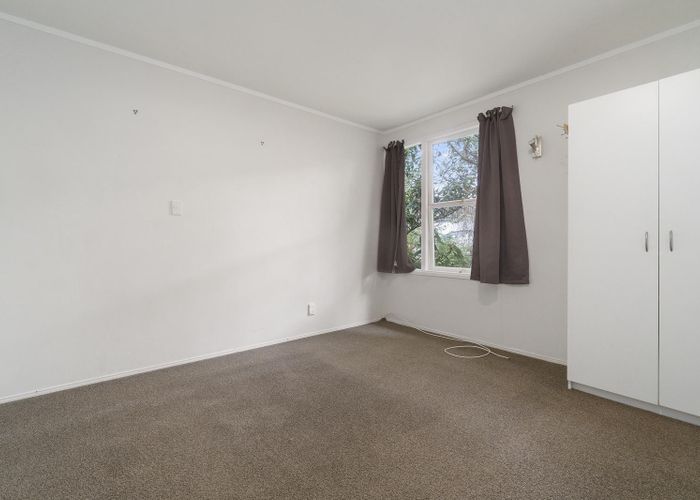  at 1 Gazelle Avenue, Beach Haven, Auckland