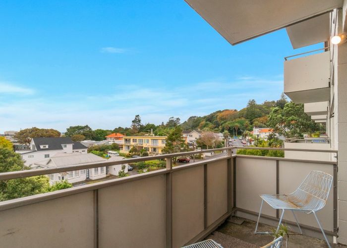  at 21/44 Esplanade Road, Mount Eden, Auckland