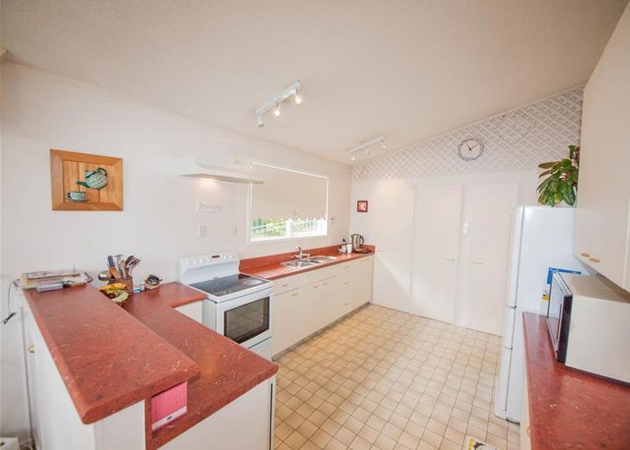  at 9 Chisbury Street, Churton Park, Wellington