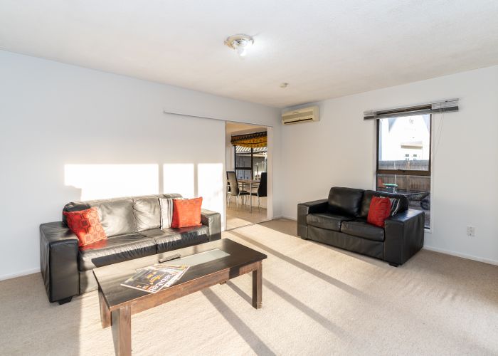  at 2/479 Wairakei Road, Burnside, Christchurch