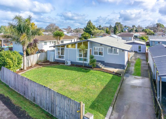 at 16 Lethborg Street, Dinsdale, Hamilton
