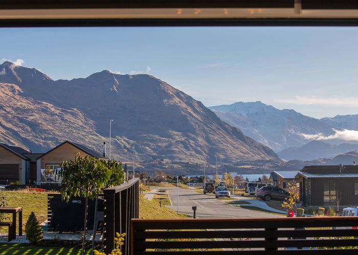  at 4 Reserve Lane, Wānaka
