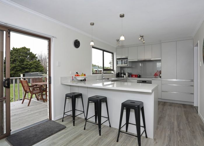 Free property data for 14 Ruawai Road, Feilding homes.co.nz