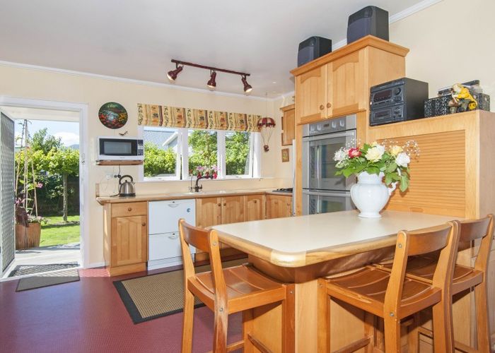  at 86 Kings Crescent, Hutt Central, Lower Hutt