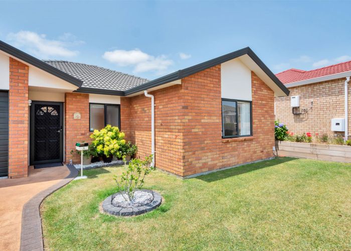  at 28/169 Sturges Road, Henderson, Auckland