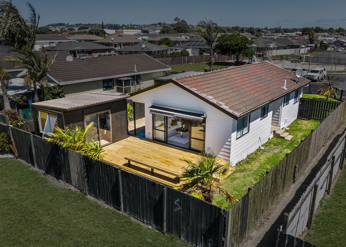  at 1/32 Coombe Avenue, Otara, Auckland