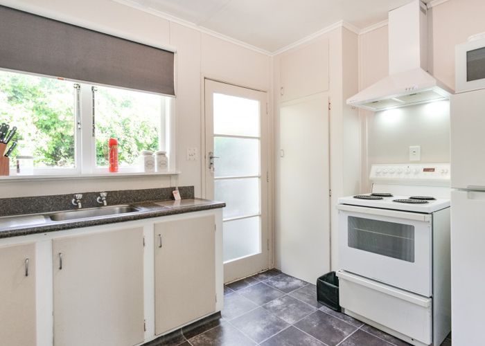  at 2/201 Kenilworth Road, Mayfair, Hastings