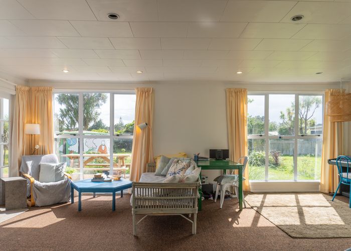  at 43 Kingi Street, Hokio Beach