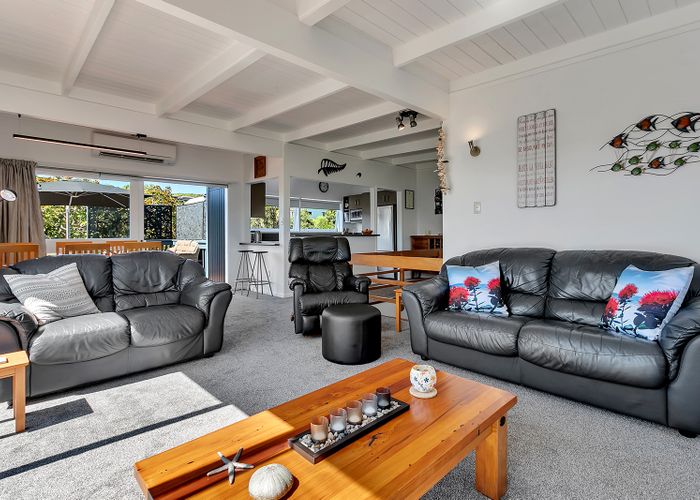  at 20 Valhalla Drive, Beach Haven, Auckland